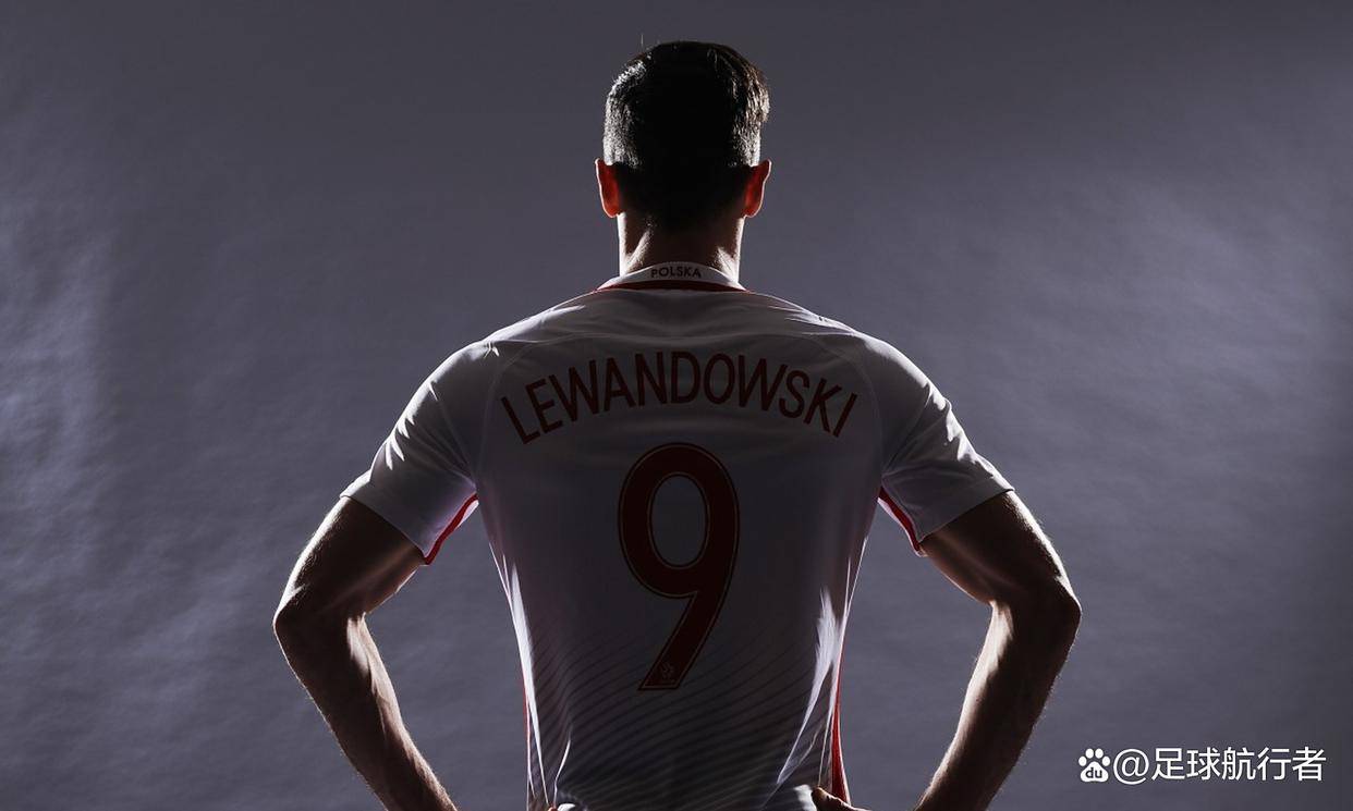 LDSPORTS-莱万多夫斯基意外战胜德国队，比赛规则变更引爆全场！热度持续攀升(世界足球莱万多夫斯基)