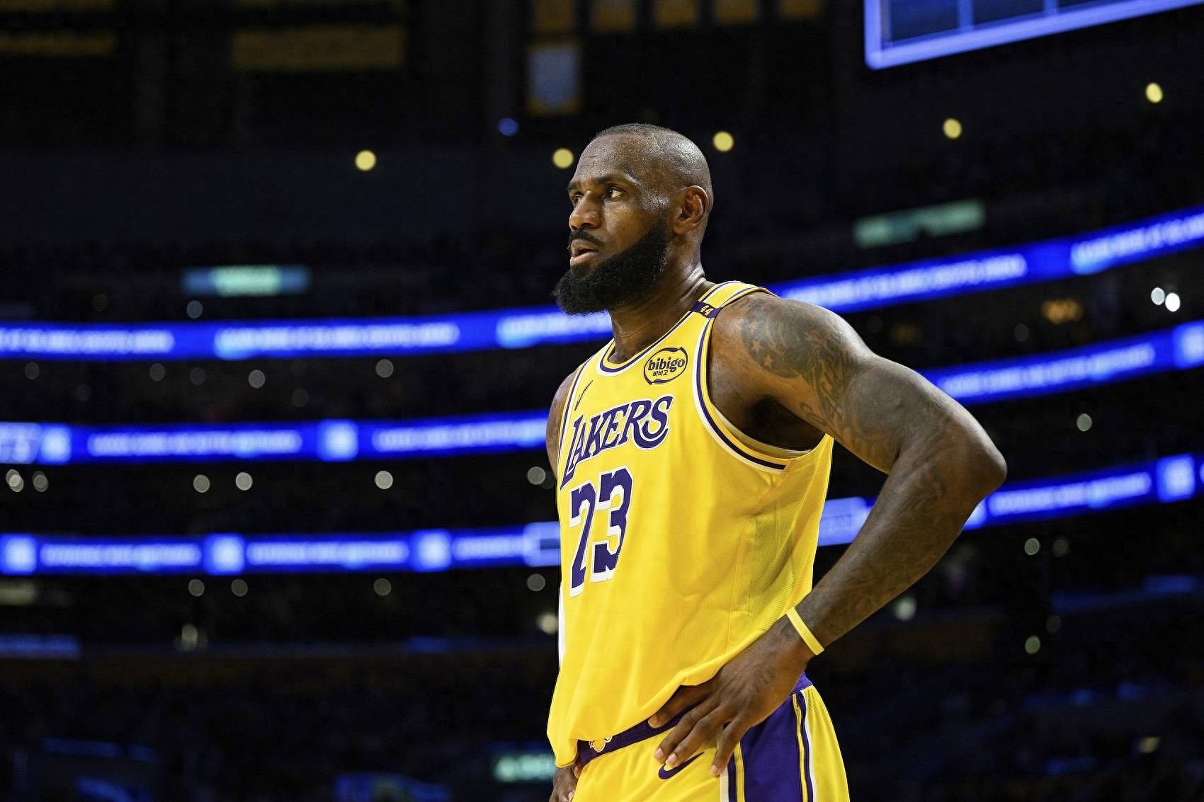 LDSPORTS-詹姆斯新星比分优势明显表现惊艳，勇士未来可期！的简单介绍