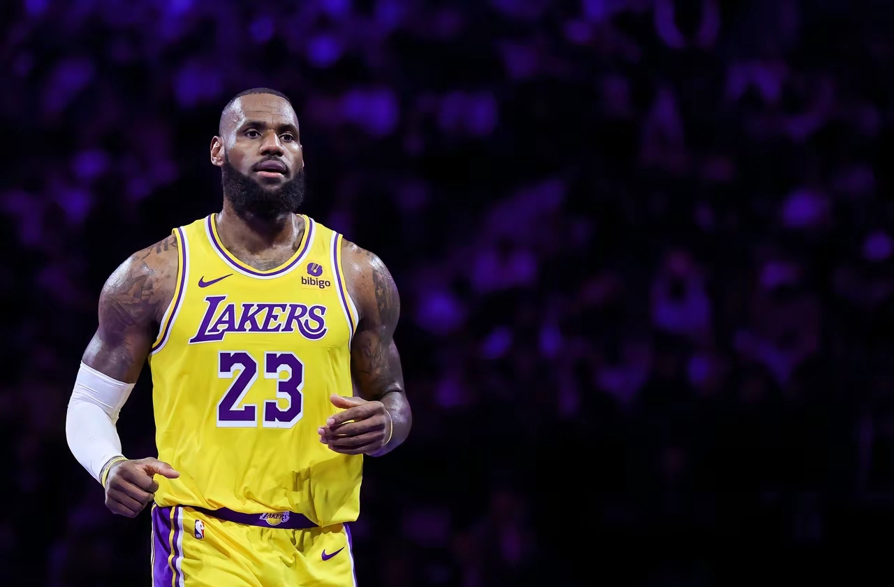 LDSPORTS-詹姆斯新星比分优势明显表现惊艳，勇士未来可期！的简单介绍