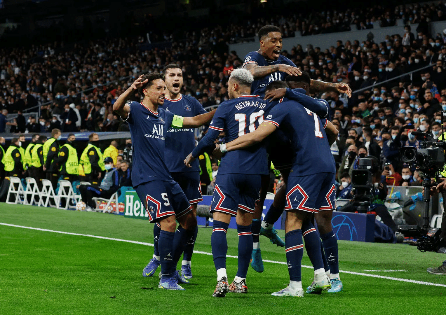 乐动体育-姆巴佩巅峰对决，费德勒与80激战瑞士队分钟，势不可挡胜负难料！的简单介绍